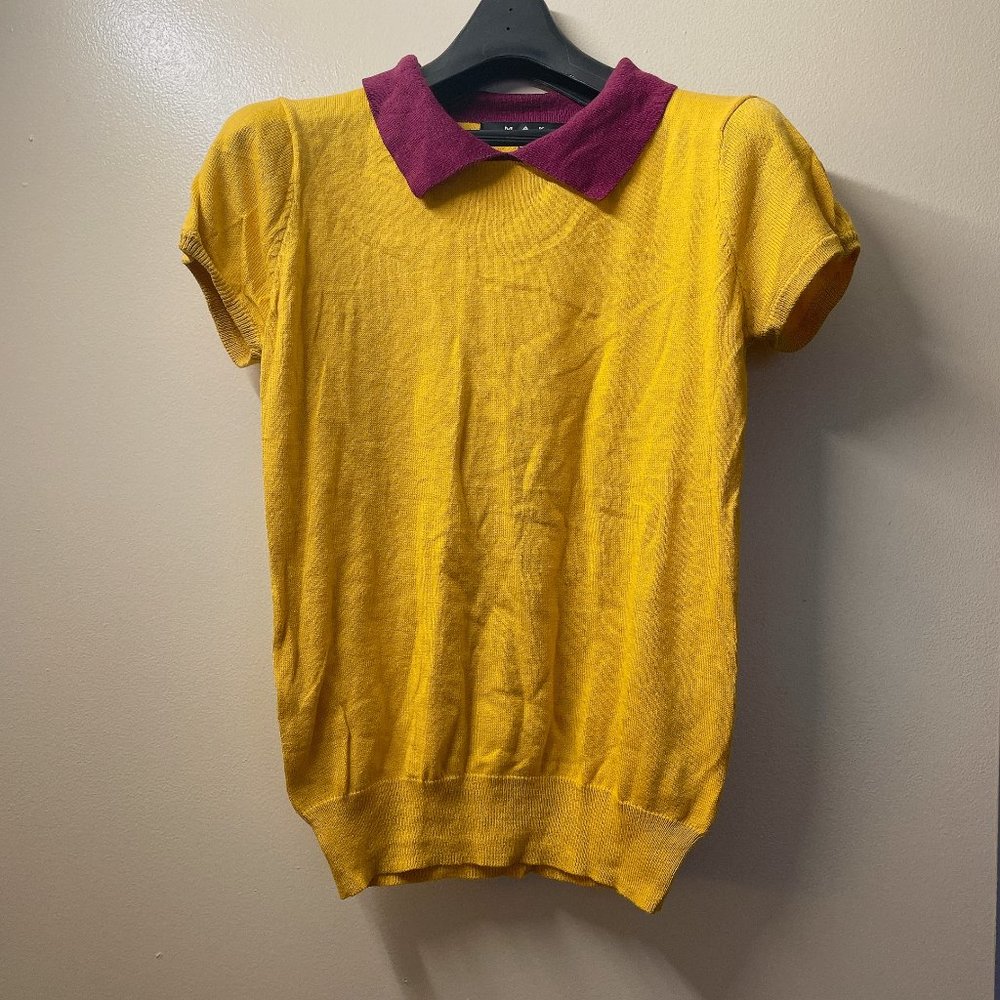 Mak | NWOT | Short Sleeve Collar Knit | S | Mustard | MK3591